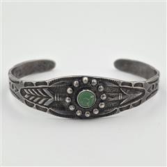 Vintage Fred Harvey Era 925 Sterling Silver Green Turquoise Arrow Cuff Bracelet